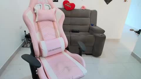    online show from 12, 3, 2025