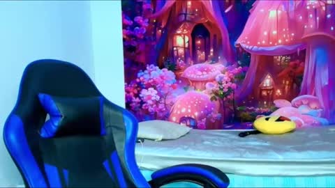    online show from 29, 9, 2025