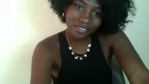 Snapshot of karoliee chatting on 15, 4, 2026 karoliee online show from 15, 4, 2026