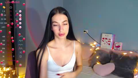 Kira online show from 6, 10, 2025