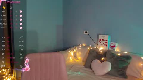 Snapshot of karolina_hottie_ chatting on 10, 7, 2026 Kira online show from 10, 7, 2026