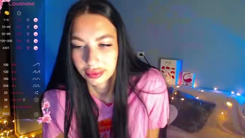 Snapshot of karolina_hottie_ chatting on 14, 7, 2026 Kira online show from 14, 7, 2026