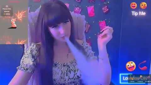 Caroline online show from 8, 4, 2026