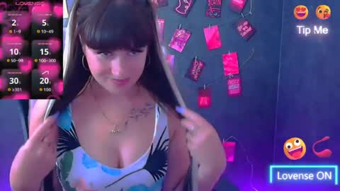 Snapshot of karolina_mia chatting on 20, 6, 2026 Caroline online show from 20, 6, 2026