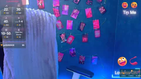 Snapshot of karolina_mia chatting on 7, 7, 2026 Caroline online show from 7, 7, 2026