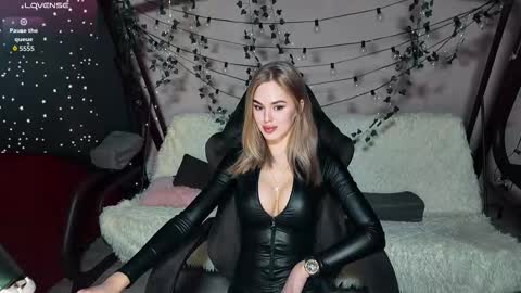 KarolinaHayes online show from 15, 3, 2026