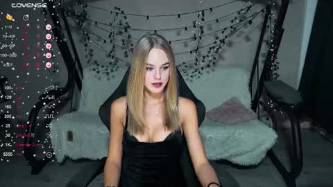 KarolinaHayes online show from 24, 7, 2026