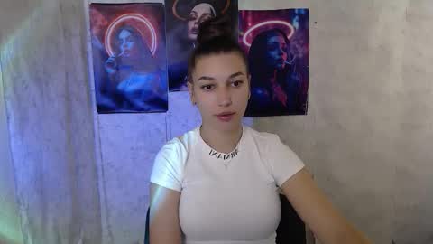 Karolina online show from 17, 10, 2025