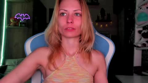 Snapshot of karoline121 chatting on 29, 3, 2026 karoline121 online show from 29, 3, 2026