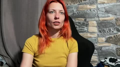 Snapshot of karoline121 chatting on 6, 4, 2026 karoline121 online show from 6, 4, 2026