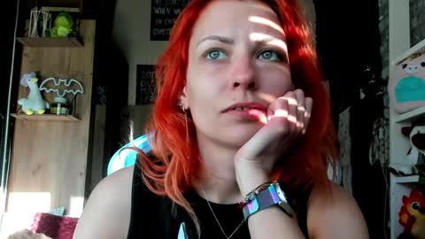 Snapshot of karoline121 chatting on 8, 4, 2026 karoline121 online show from 8, 4, 2026