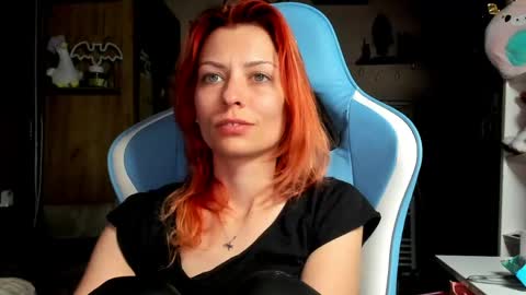 Snapshot of karoline121 chatting on 15, 4, 2026 karoline121 online show from 15, 4, 2026