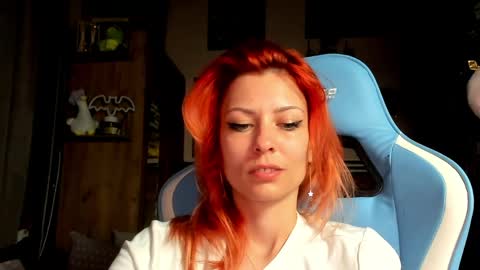 Snapshot of karoline121 chatting on 16, 4, 2026 karoline121 online show from 16, 4, 2026