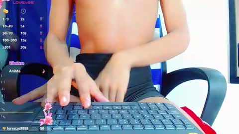 Snapshot of karoll_scoott chatting on 16, 1, 2025 karol online show from 16, 1, 2025