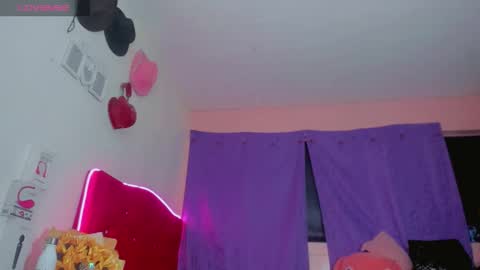 Snapshot of karoll_scoott chatting on 20, 11, 2025 karol online show from 20, 11, 2025