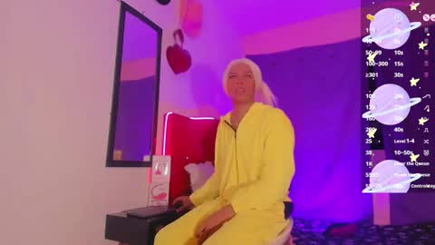 Snapshot of karoll_scoott chatting on 27, 11, 2025 karol online show from 27, 11, 2025