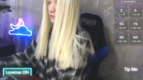 Caroline Fox online show from 10, 4, 2026