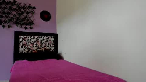 kassandra james online show from 12, 3, 2025