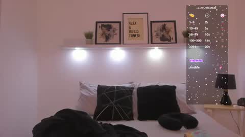 Snapshot of kassandra_nasty chatting on 18, 7, 2026 .Lovense is active There are legends that in this room all your wis hes can come true Private is Open online show from 18, 7, 2026