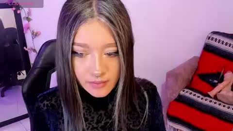 Snapshot of kat_apple chatting on 24, 7, 2026 Alicia online show from 24, 7, 2026