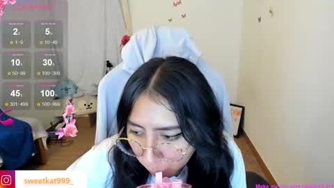 Snapshot of kat_ly_chan chatting on 19, 2, 2025 Kat       online show from 19, 2, 2025