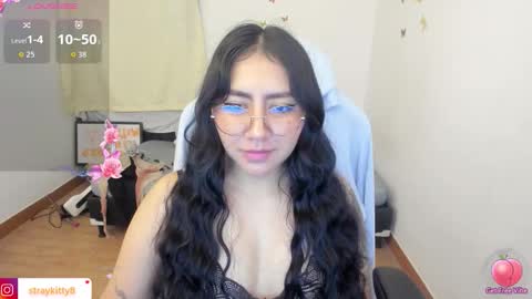 Snapshot of kat_ly_chan chatting on 31, 10, 2025 Kat       online show from 31, 10, 2025