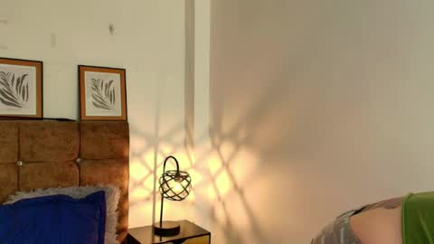 kat paradisse online show from 5, 4, 2026