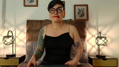 kat paradisse online show from 26, 4, 2026