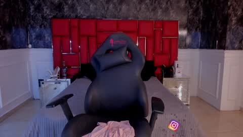 Kata online show from 30, 1, 2025