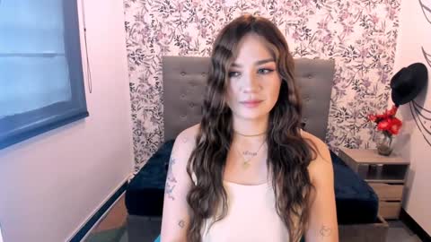 K A T A  H O O T online show from 4, 2, 2025