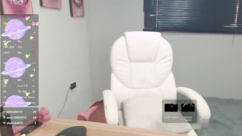 Snapshot of kataley4 chatting on 23, 1, 2025 kataley4 online show from 23, 1, 2025