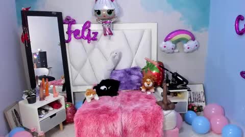 Kata Garcia online show from 11, 2, 2025