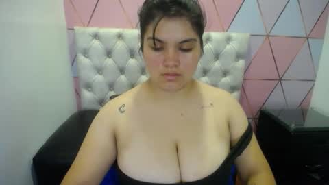 katalina santana25 online show from 9, 2, 2026