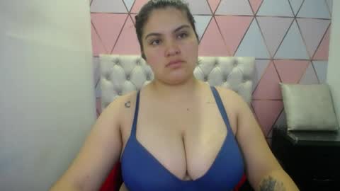 katalina santana25 online show from 9, 6, 2026