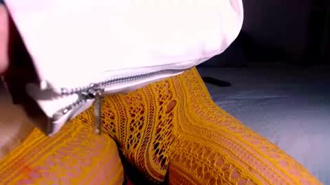 katalinaferreirax online show from 4, 12, 2024