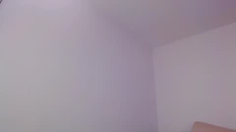 katalinaferreirax online show from 25, 2, 2025