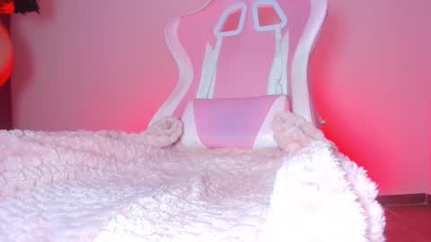 katalinaferreirax online show from 17, 2, 2026