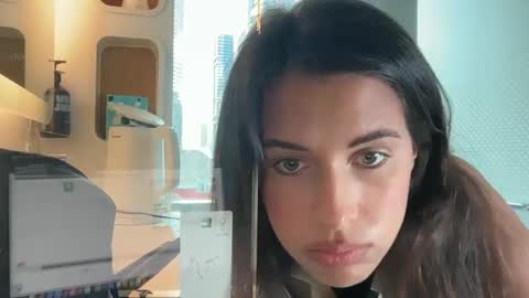 katarasimon online show from 31, 10, 2025