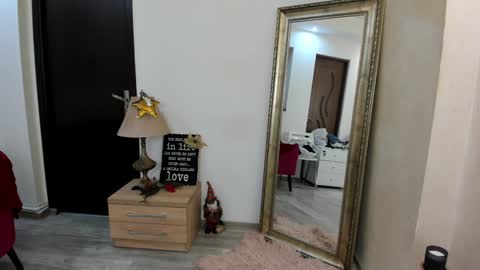 Snapshot of kate_belle chatting on 4, 1, 2025 Kate online show from 4, 1, 2025