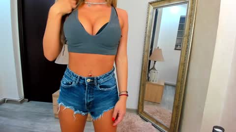 Snapshot of kate_belle chatting on 6, 2, 2025 Kate online show from 6, 2, 2025