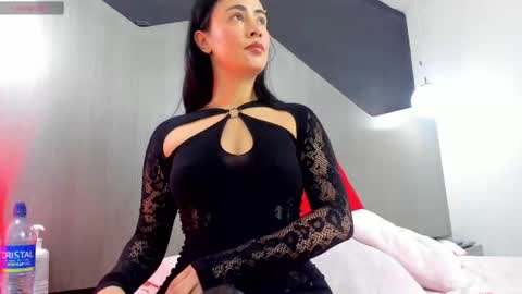 Kate Evans online show from 15, 7, 2026