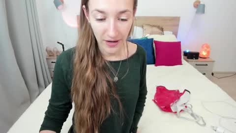 kate_redgar online show from 4, 10, 2025