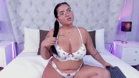kateanderss online show from 11, 10, 2025