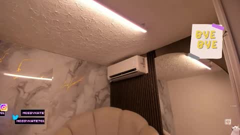 Im Katherine but call me Kate  online show from 28, 3, 2026