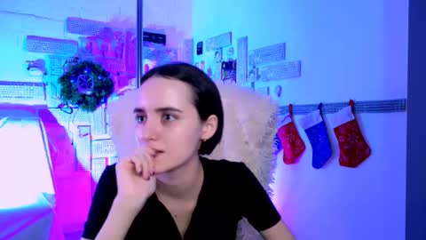 katewillows online show from 12, 1, 2026