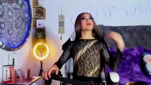 Snapshot of katherine_rose_ chatting on 11, 10, 2025 katherine_rose_ online show from 11, 10, 2025