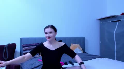 Katherine online show from 4, 12, 2025