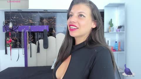 Kathia online show from 12, 2, 2025