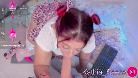 Kathia  online show from 14, 2, 2025