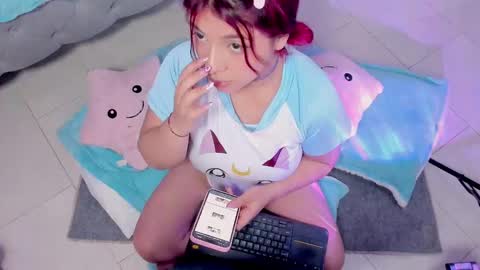 Kathia  online show from 18, 2, 2025